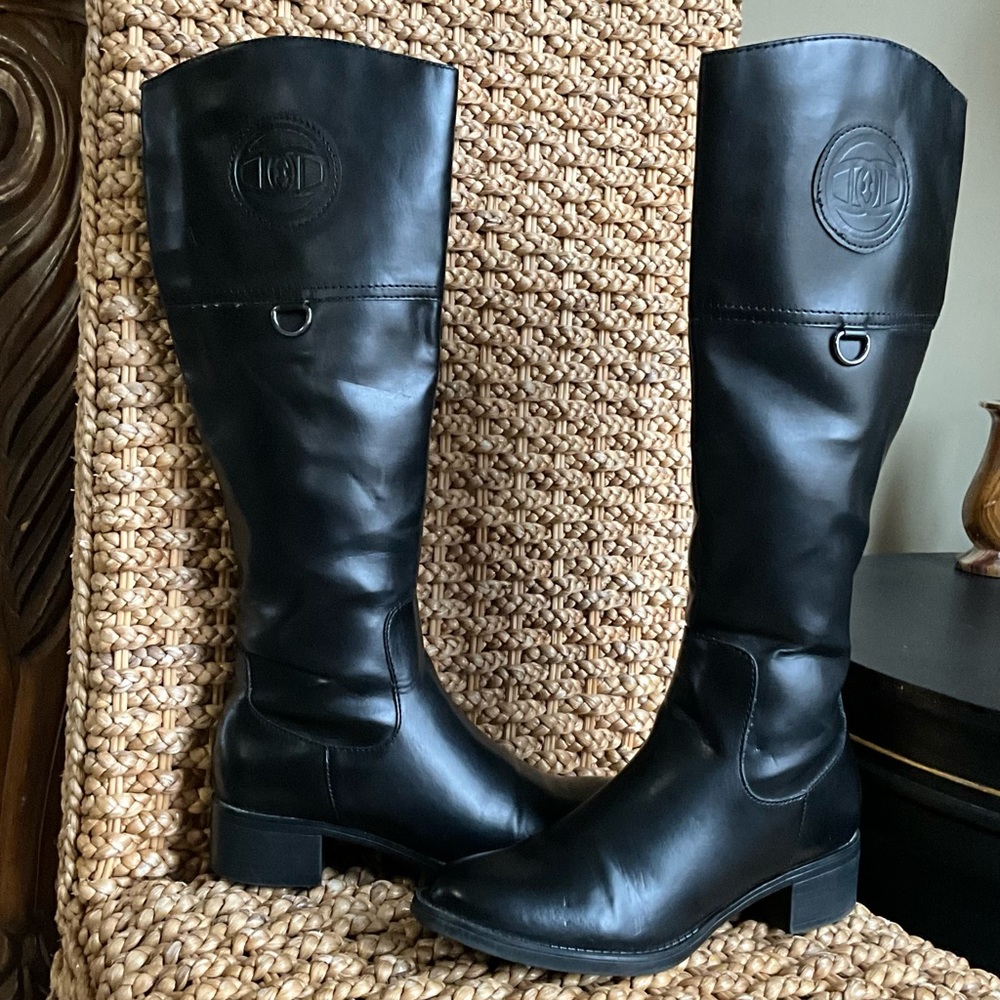 Etienne Aigner Chastity Womens Black Boots Size 6